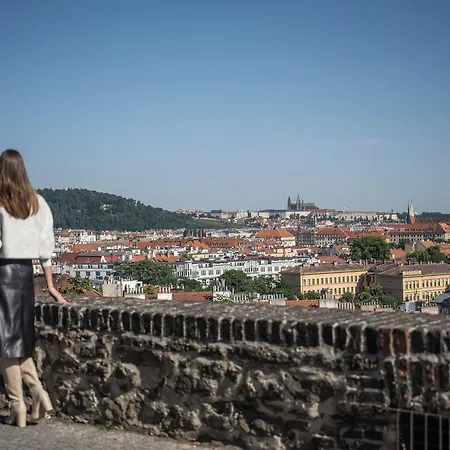 Almanac X Alcron Prága