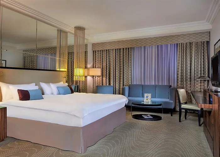 Hotel Almanac X Alcron 5*