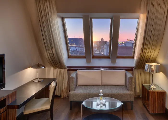Almanac X Alcron Hotel Praha