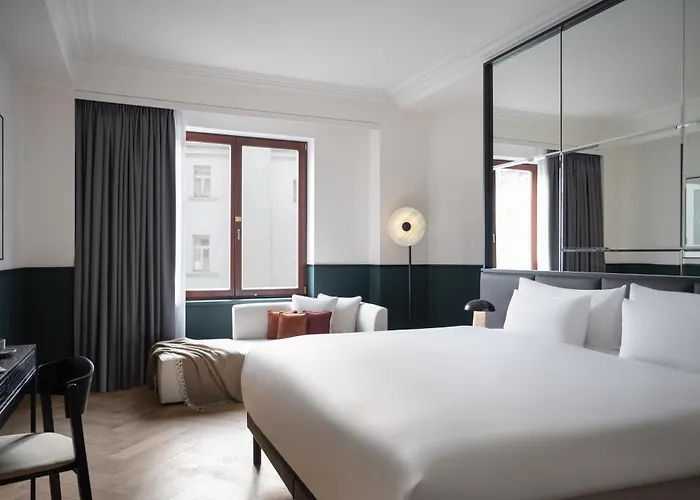 Almanac X Alcron Hotel