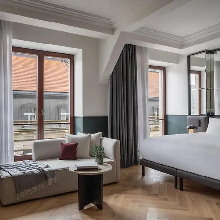 Almanac X Alcron 5* Prague