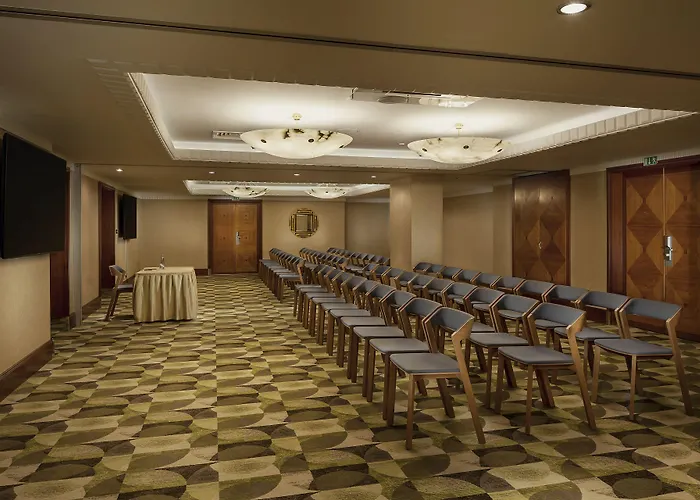 Almanac X Alcron Hotel 5*
